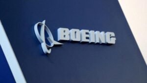 Boeing, Çalışanlarının Yüzde 10'unu İşten Çıkaracak